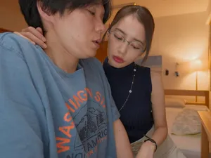 Phang lồn em học trò hư hỏng Melody Marks