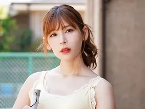 Em cảm nhận được đầu cặc của anh chưa