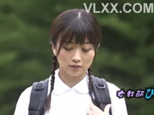 Nobo Invincible: Tôi nghiện tình dục. Khi tôi muốn quan hệ tình dục thì máy rung hết pin. Thay vào đó, tôi phải dùng một quả trứng rung và đưa vào âm hộ. Nó khiến tôi đạt cực khoái và khuôn mặt tôi trông thật kỳ diệu. Tôi rất thích nó!